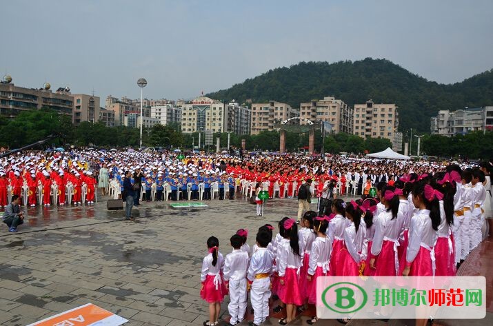 貴陽振華藝術(shù)師范職校2023年報名條件、招生要求、招生對象