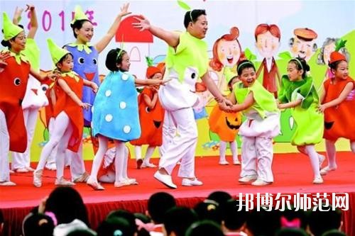 湖北2020年幼師學校有什么專業(yè)適合男生