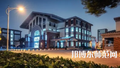 2023年上海師范大學(xué)天華學(xué)院最新排名(全國排名和地區(qū)排名)